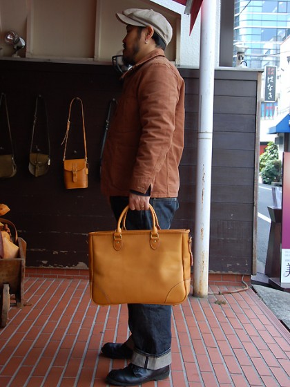 ビジネストート 手持ち