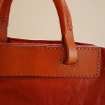 取っ手パーツが革