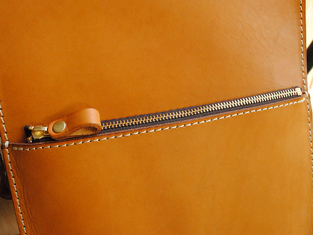 大阪店の新しいリュック ファスナー