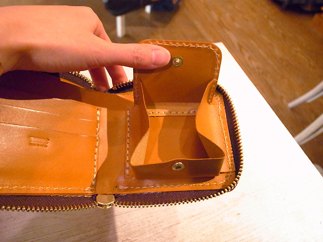 小銭入れを開けたところ