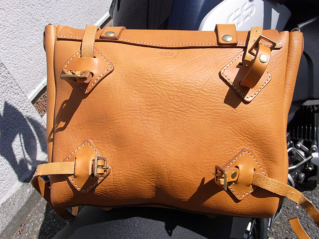 ツーリングバッグ ベルト