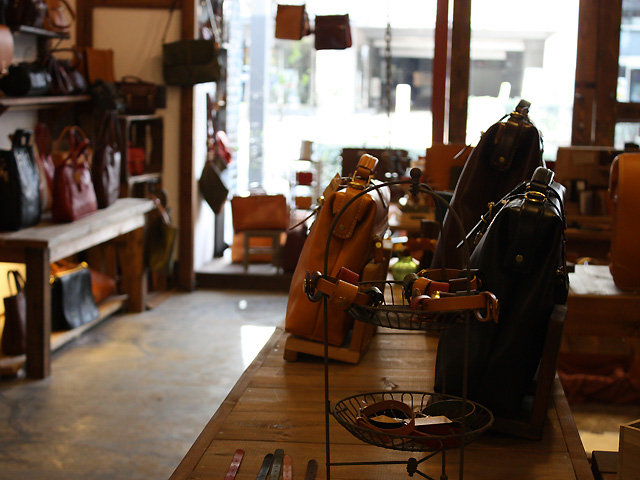 いらっしゃいませ