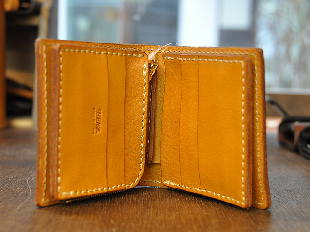 財布