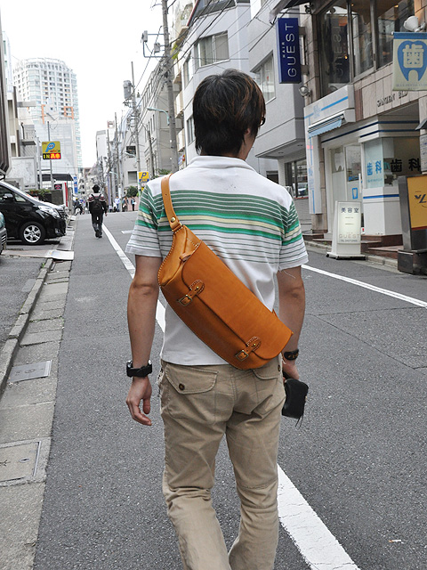 ボディーバッグ着用