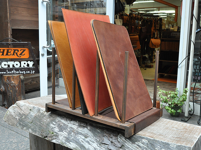 デスクマットラック