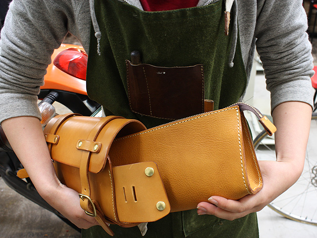 スライドチャリ鞄