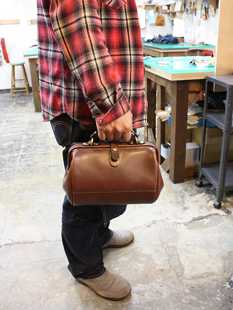 サドルバッグ手持ち