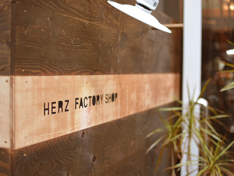 イメージチェンジのFACTORY SHOP