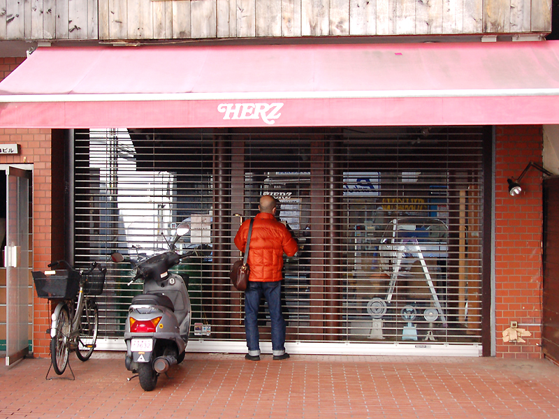 ガランとした感じ