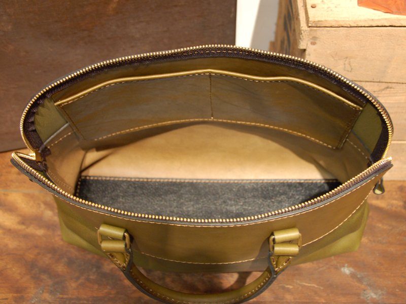 内ポケット付きです