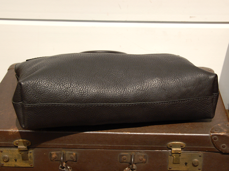 底面にはなにもついていません