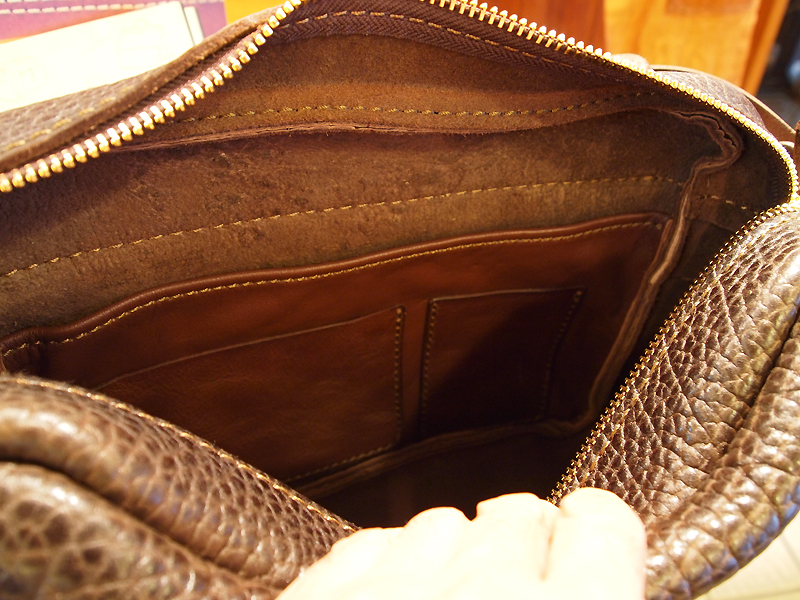 背面側内ポケット