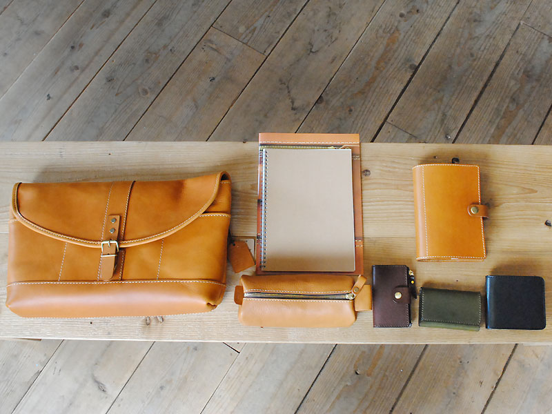 多収納メッセンジャーバッグ 収納物