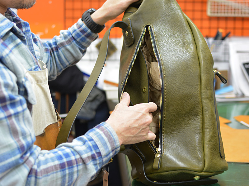 ボンサック 後面ファスナー