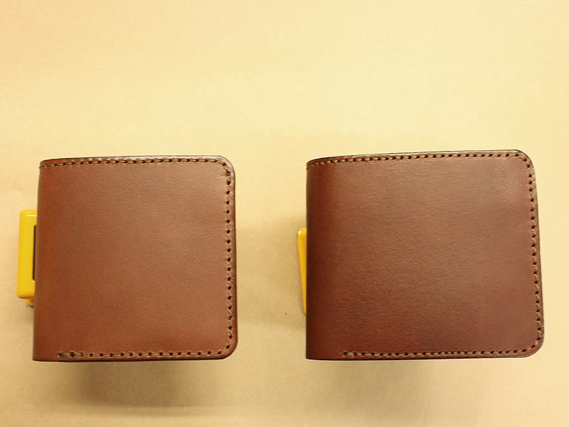 先輩のコンパクト財布
