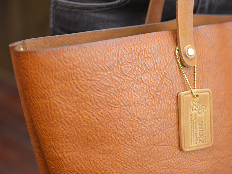 トートバッグ 表情