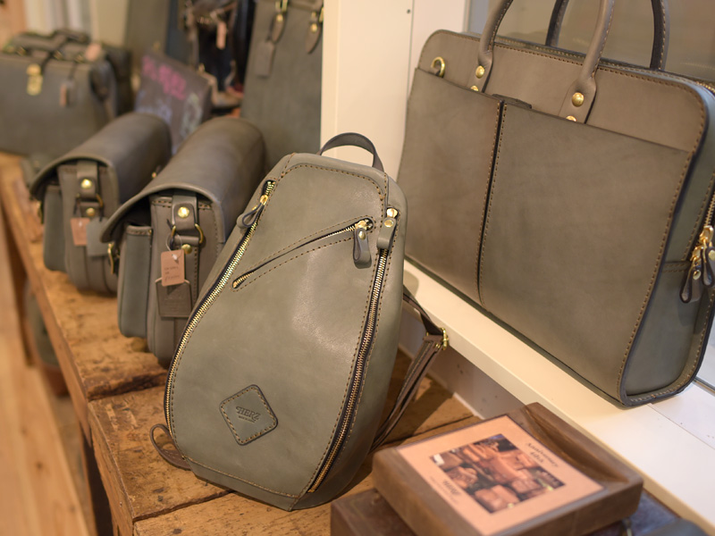 グレイッシュブルー商品たち2