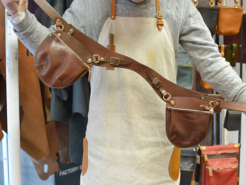 ウエストバッグ