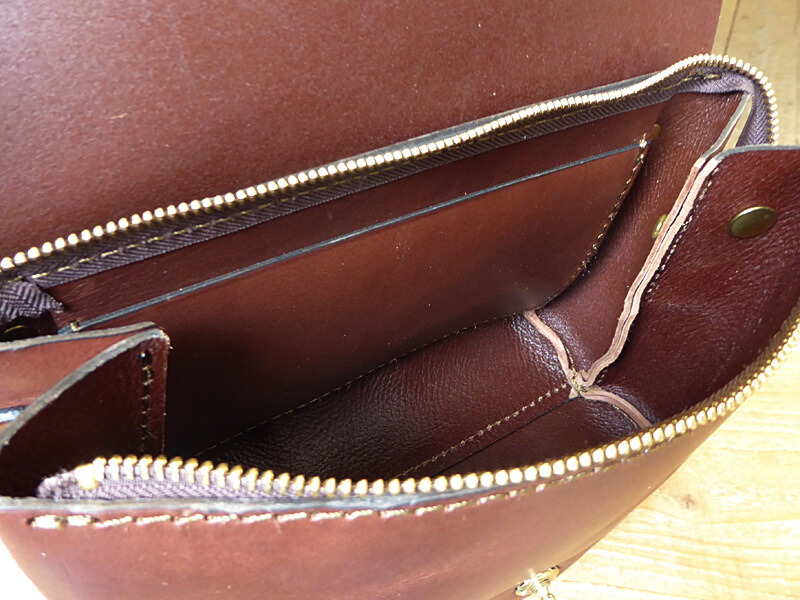 旅モノ:ルントショルダー 内ポケット