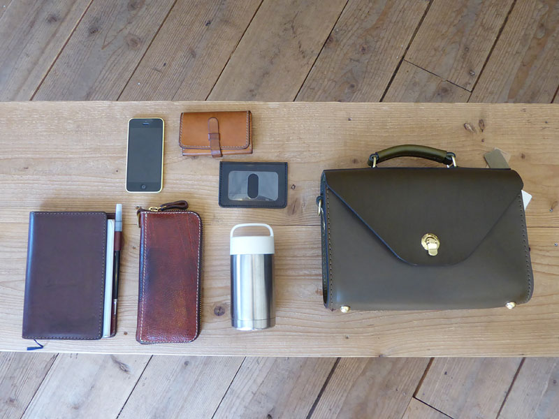 スタッフ松本作「レターショルダー」収納例