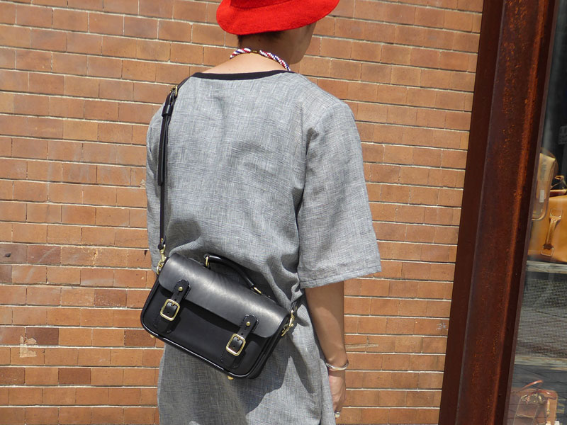 作り手:今井作「ギボシミニショルダー」男性斜め掛け