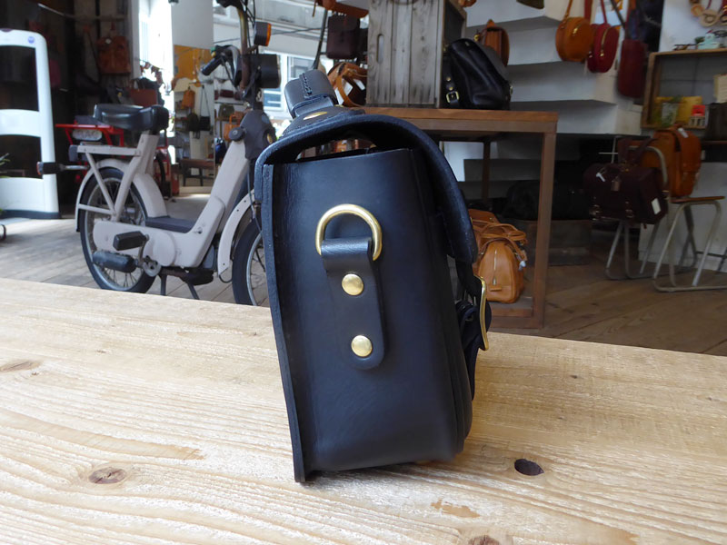 作り手:今井作「ギボシミニショルダー」側面