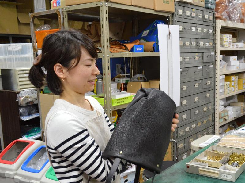 ひっくり返し中