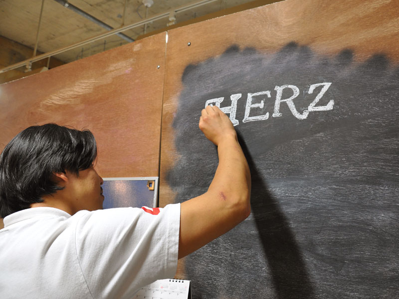 名古屋店のお店作り3