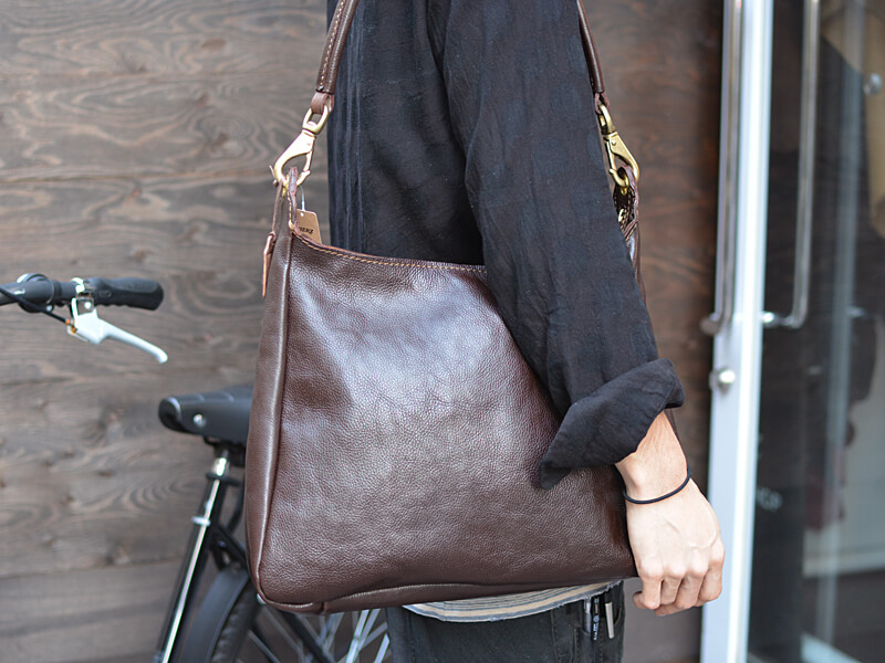 サンプルショルダー