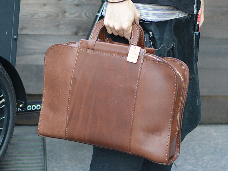 サンプルビジネスバッグ