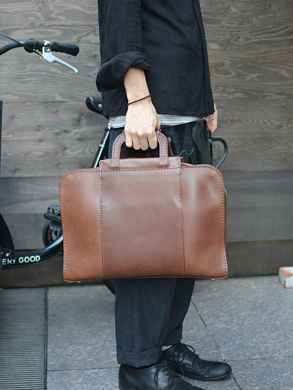 サンプルビジネスバッグ 着用