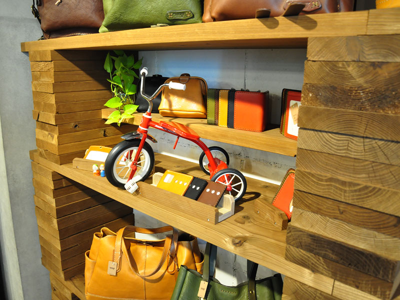 プレオープンを控えた名古屋店の様子3