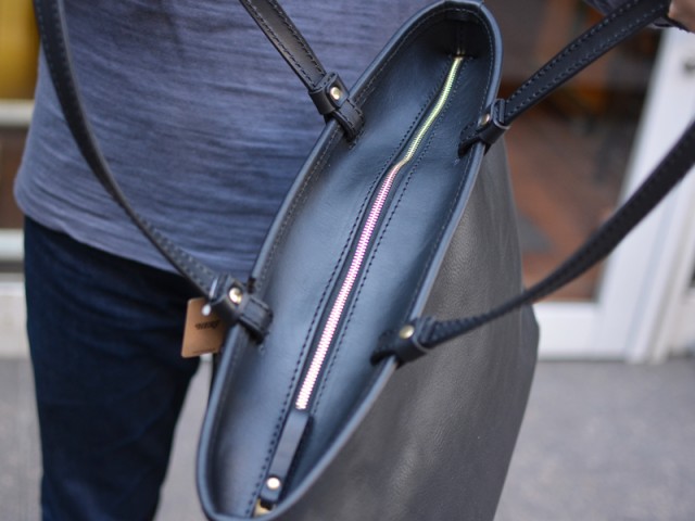 シンプルファスナートートバッグ 作り手:佐藤 ファスナー