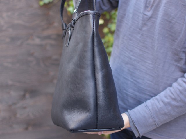 シンプルファスナートートバッグ 作り手:佐藤