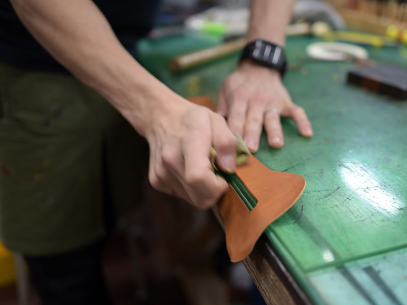 ラウンディッシュペンケース製作風景1