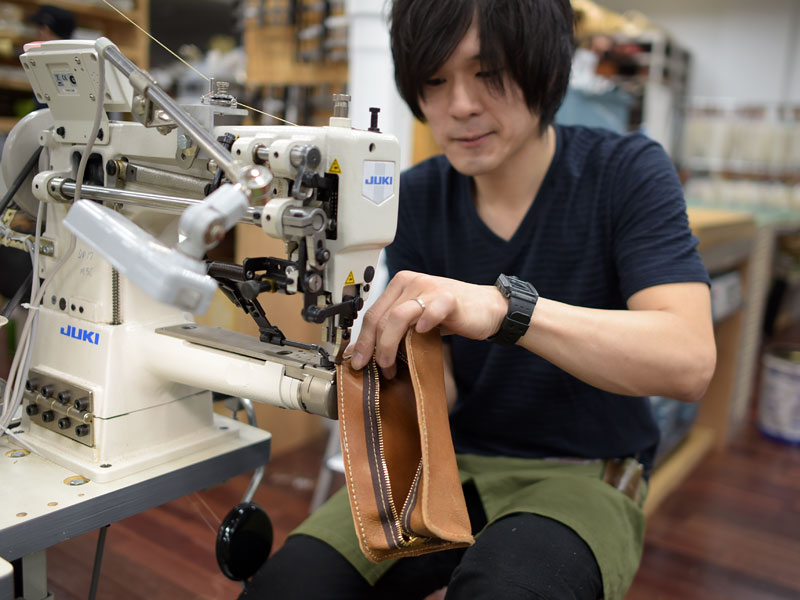 ラウンディッシュペンケース製作風景4