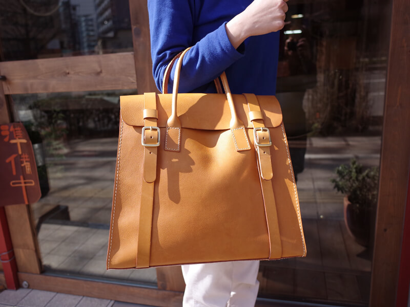 ショートリド着用腕を通して