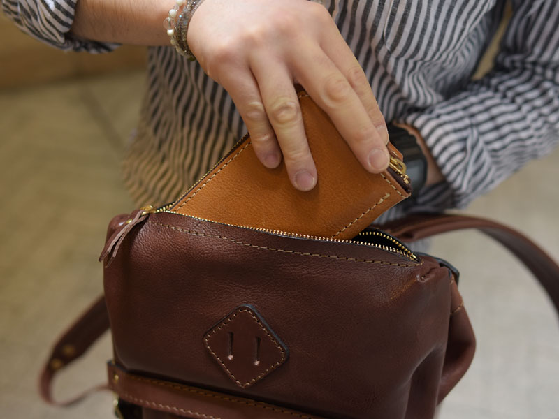 マウンテンリュック 上部のポケット