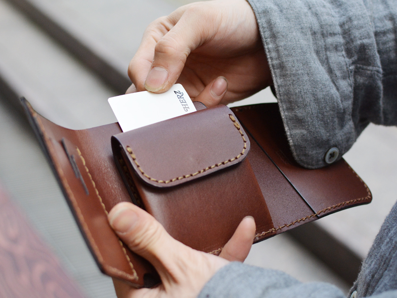 三つ折り財布 カード1