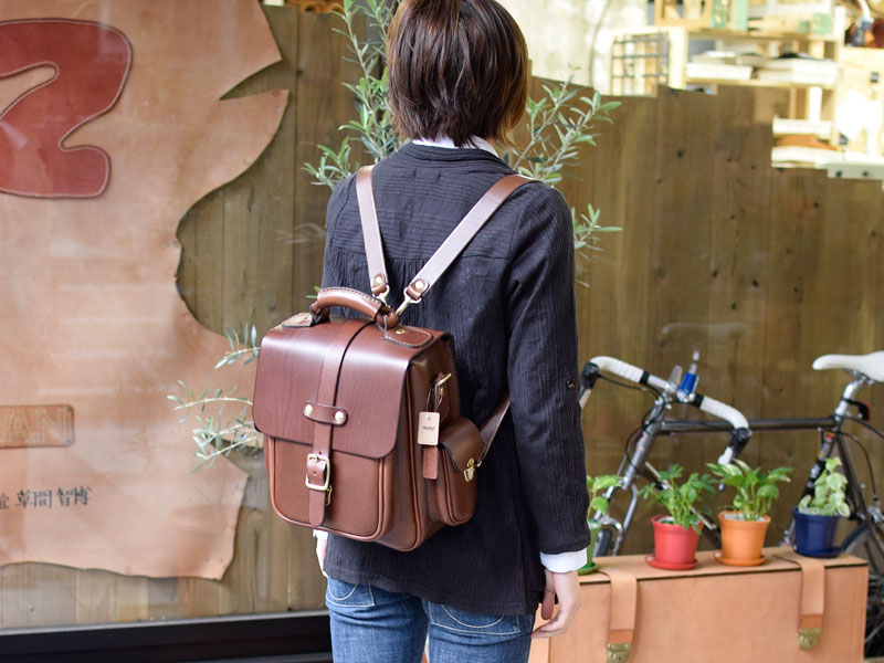 2wayショルダーバッグ(A-11) 女性着用