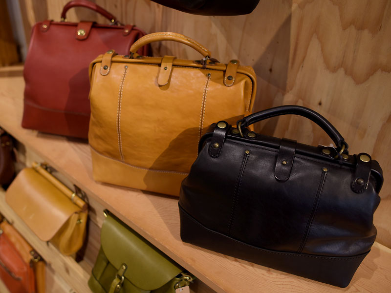 続いてボストンバッグ!!