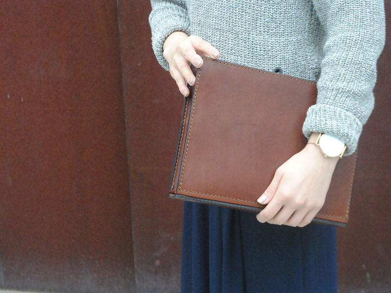 旅モノ2016 作り手:西尾作「ブッククラッチ」