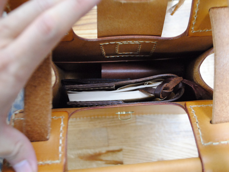 旅モノ2016スタッフ:太田作:「ブランコショルダー」