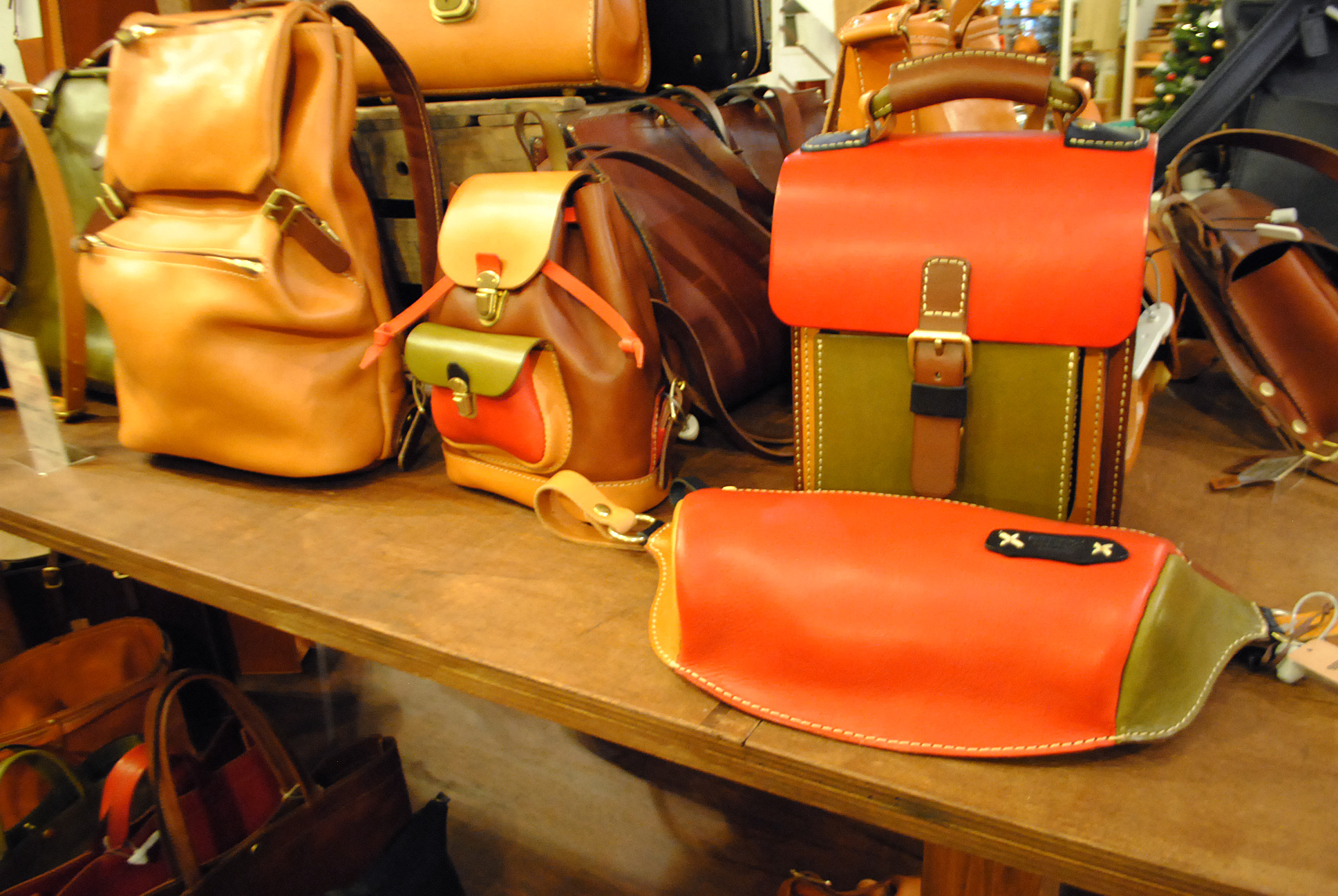 大阪店 店内 マルチカラー