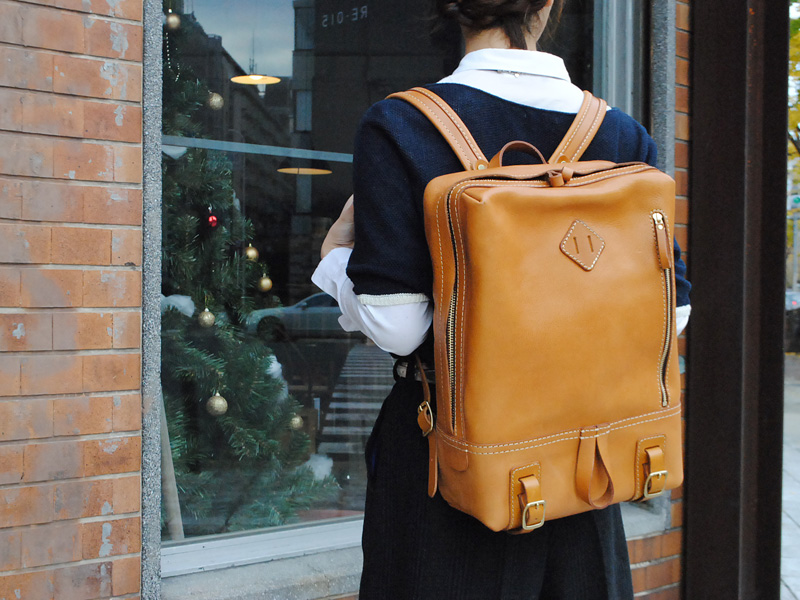 旅モノ2016作り手:西尾作「スクエアデイバッグ」