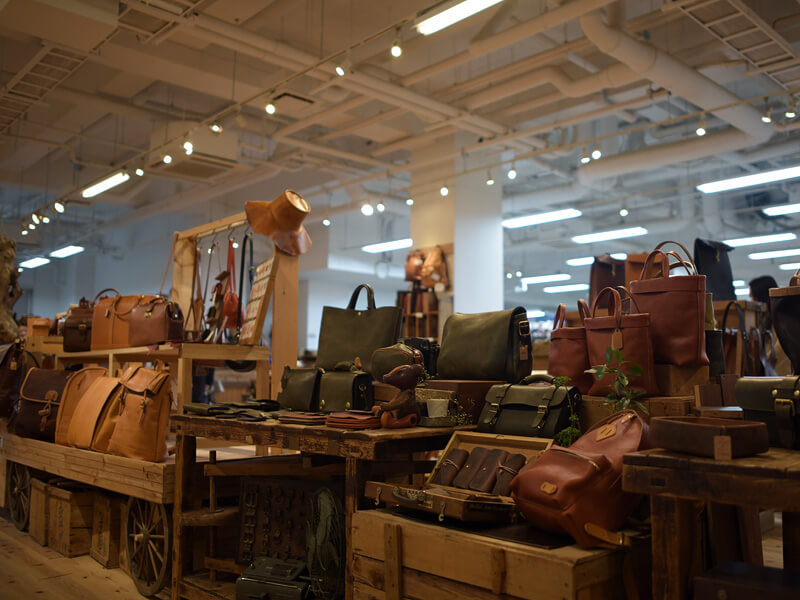 MADE HERE 本店店内