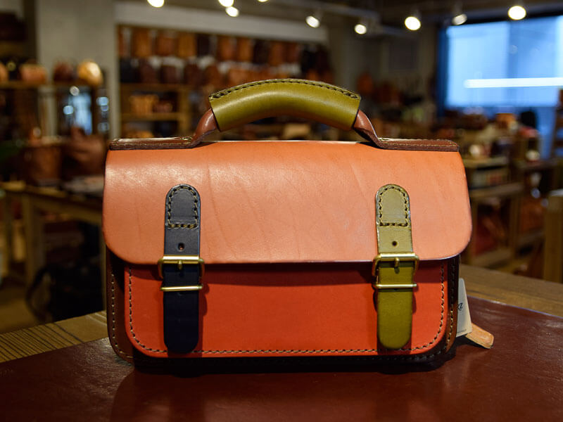 二本ベルトの2wayミニバッグ(CW-67)