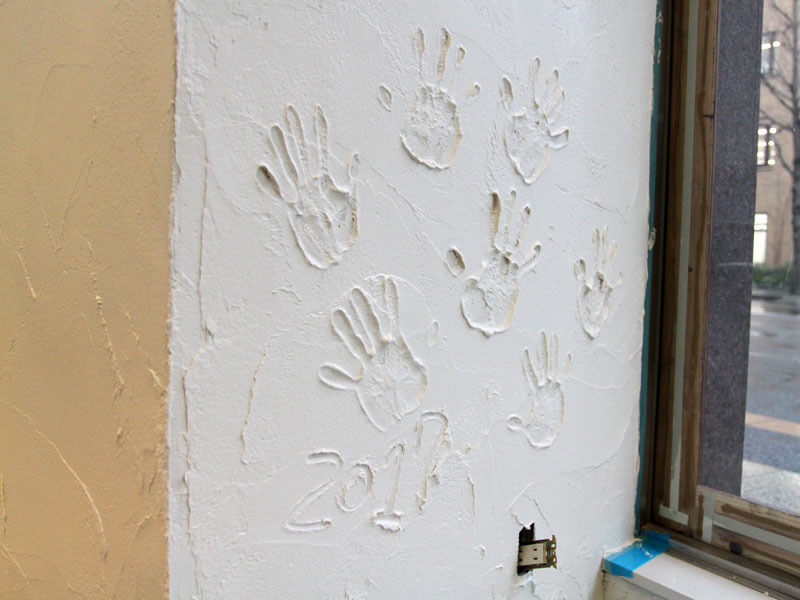 博多スタッフ全員の記念手形!