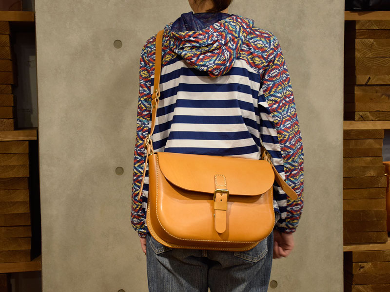 ぷっくりショルダー Lサイズレディース着用