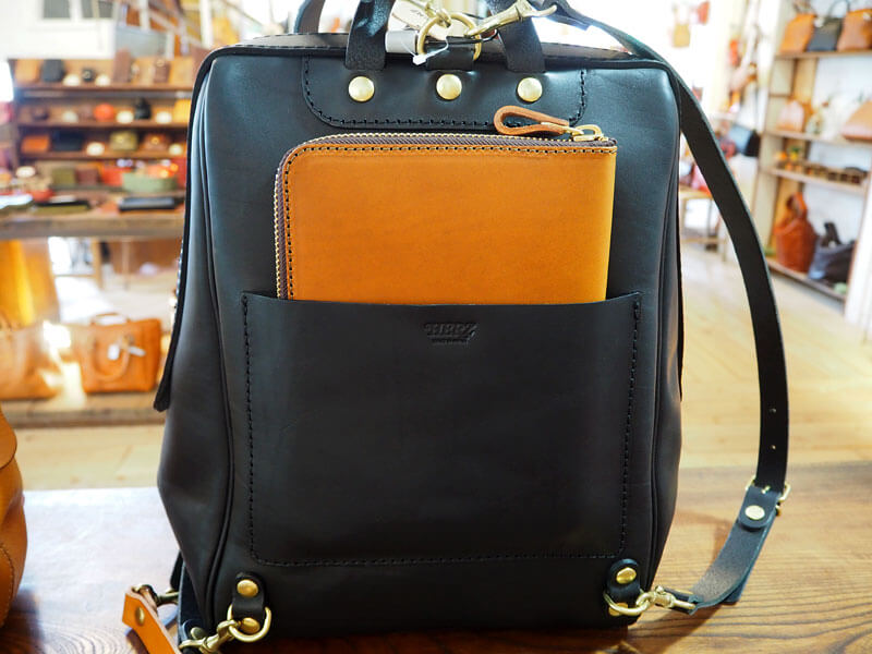 フェイズリュック Mサイズ後面ポケット